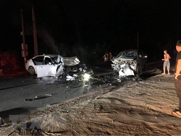 Hà Giang: Hai xe ôtô đâm trực diện khiến 3 người thương vong