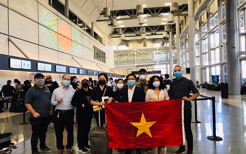 Gần 300 chuyến bay đưa hơn 80 nghìn công dân Việt Nam về nước