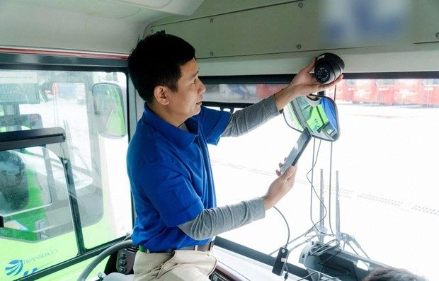 Lắp camera giám sát hành trình xe ôtô vận tải: Vẫn chờ quy chuẩn