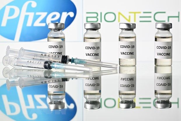Pfizer/BioNTech nghiên cứu tiêm bổ sung để chống lại biến thể mới