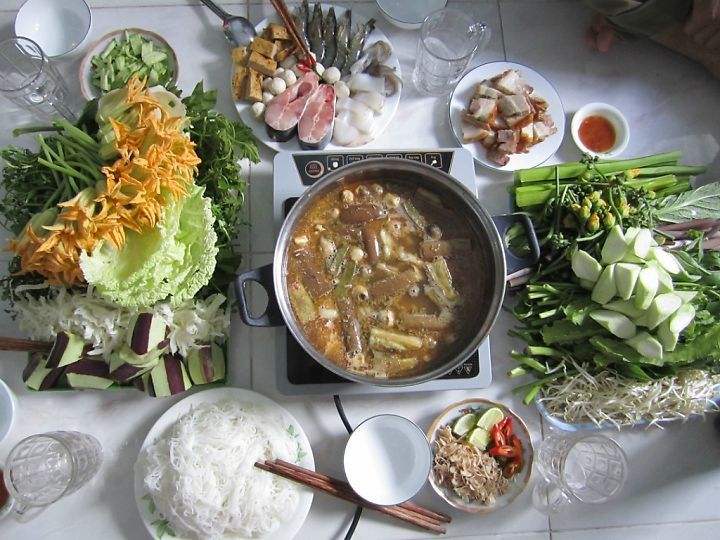 Cà Mau: Cua Năm Căn và Lẩu mắm U Minh vào top 100 món ăn đặc sản Việt Nam
