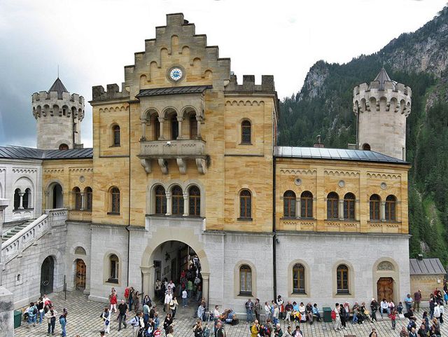 Castle Neuschwanstein: Lâu đài thực trong truyện cổ tích