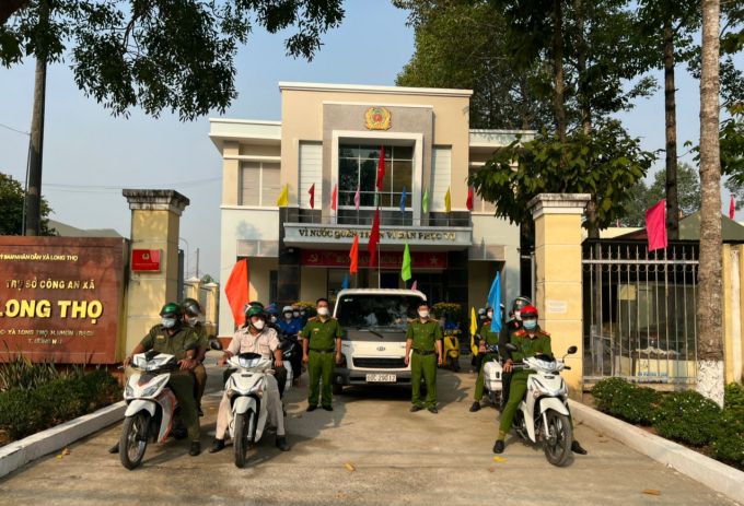 Công an Thị trấn Hiệp Phước, huyện Nhơn Trạch đồng loạt ra quân