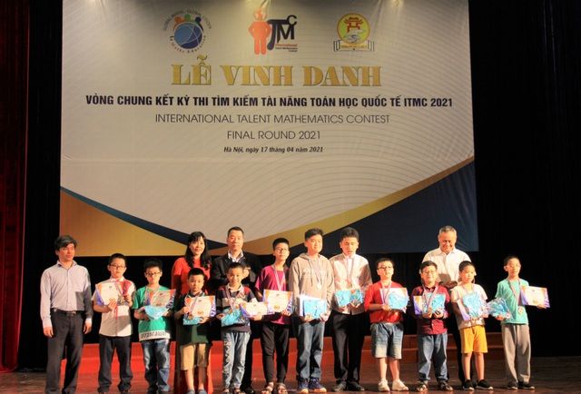 Việt Nam giành 16 huy chương vàng trong kỳ thi Tìm kiếm tài năng Toán học quốc tế