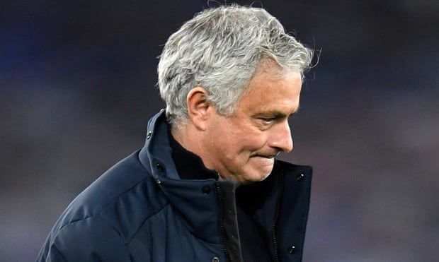 Tottenham Hotspur sa thải huấn luyện viên Jose Mourinho