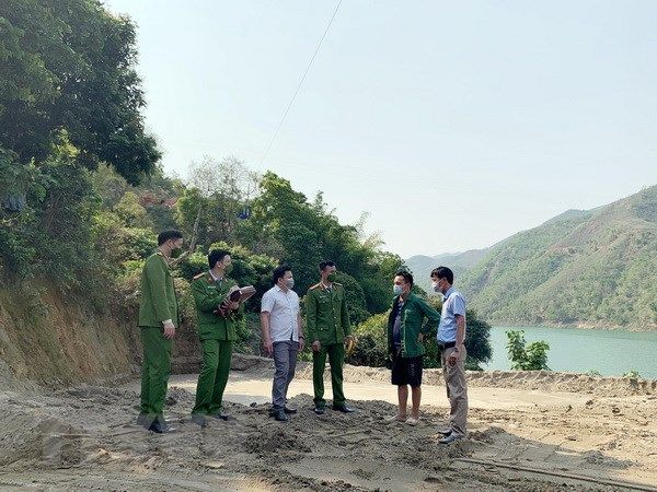 Sơn La tăng cường quản lý hoạt động khai thác cát trên sông Đà