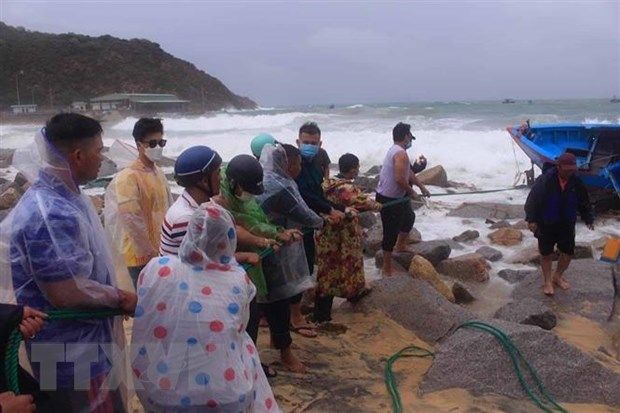 Bình Định: Mưa to, dông lốc gây nhiều thiệt hại các vùng ven biển