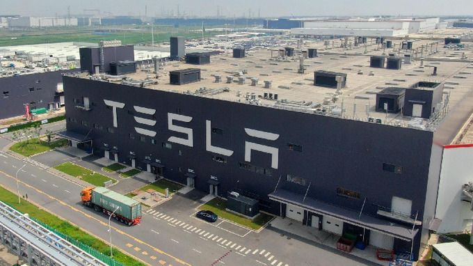 Tesla đầu tư thêm nhà máy tại Thượng Hải