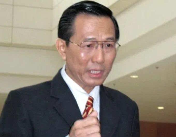Đề nghị phong tỏa tài khoản, sổ tiết kiệm, nhà đất của nguyên thứ trưởng Bộ Y tế Cao Minh Quang