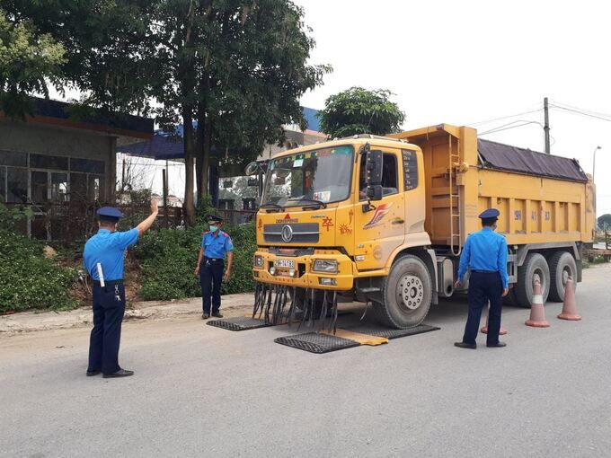 Thanh tra giao thông chuẩn bị dồn lực kiểm tra, xử phạt xe quá tải