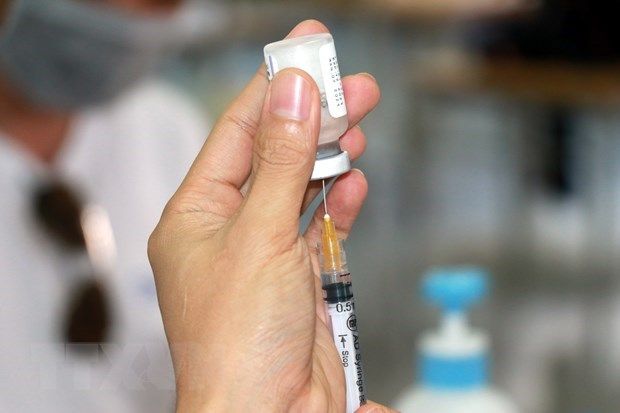 Bộ Y tế nhắc bốn địa phương đẩy mạnh tiêm vaccine phòng COVID-19