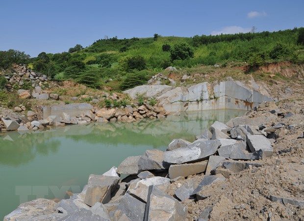 Phú Yên: Doanh nghiệp khai thác đá không phép bị phạt 1 tỷ đồng
