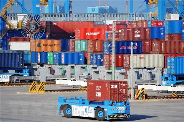 Trung Quốc: Xuất khẩu bất ngờ tăng nhanh trong tháng Bảy