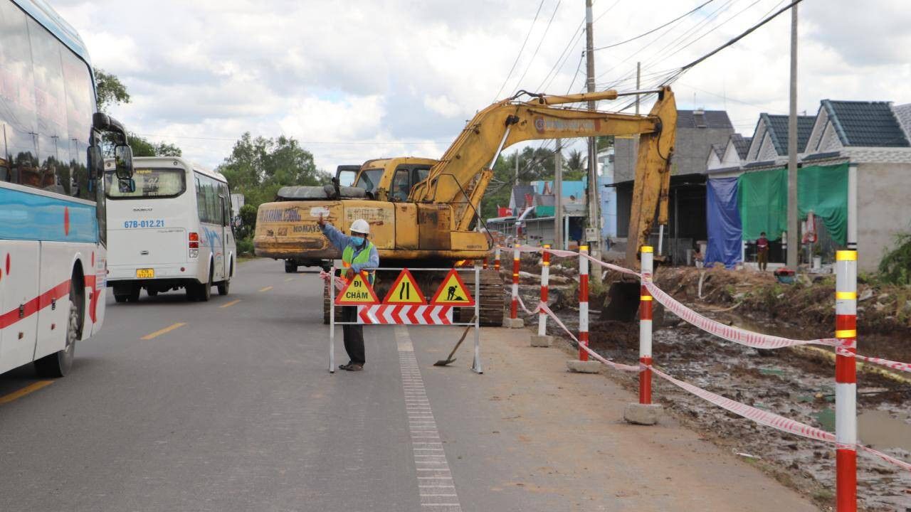 Xử lý nhà thầu thi công chậm dự án QL1A qua Hậu Giang, Sóc Trăng