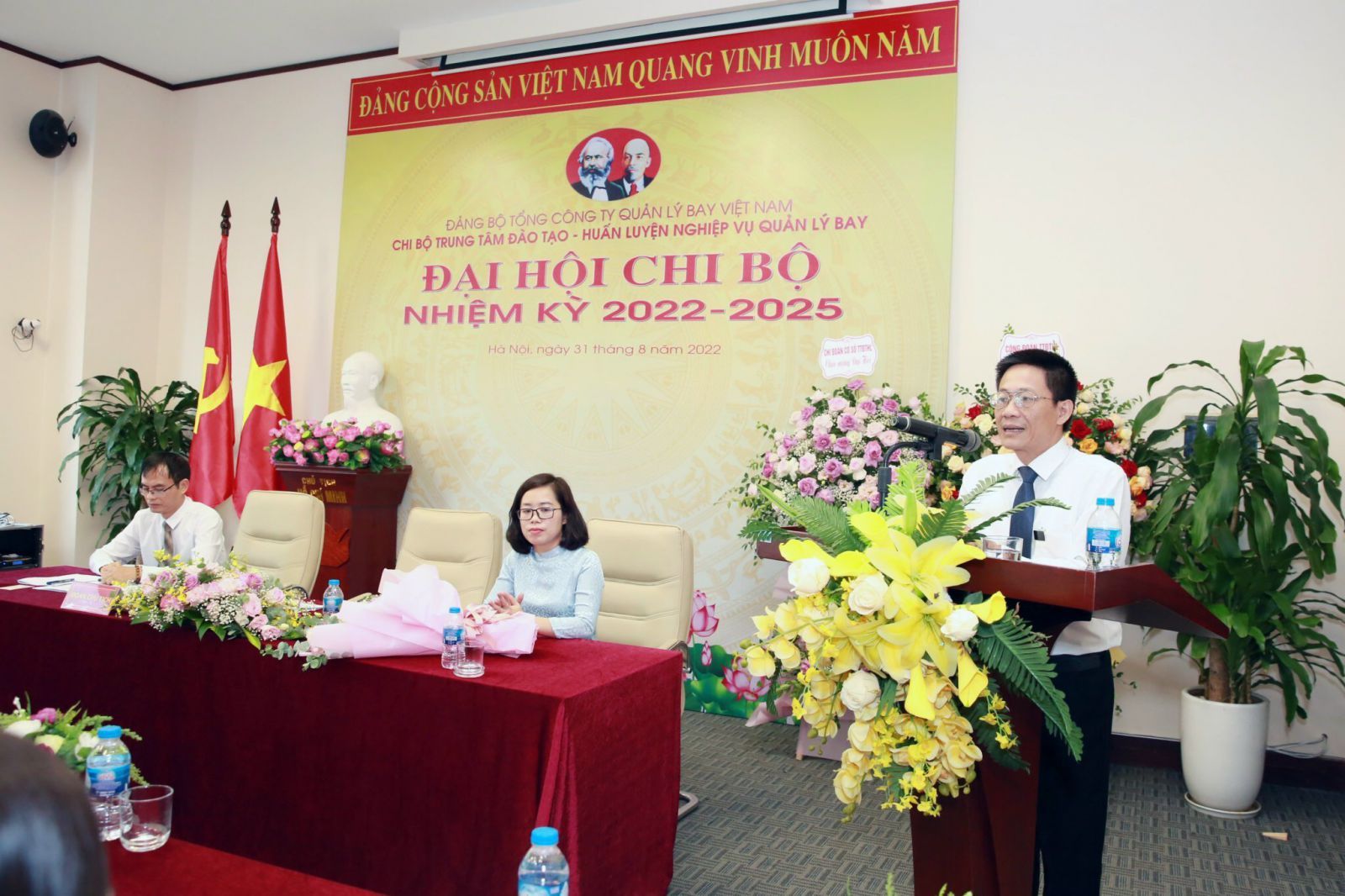 Đại hội Chi bộ Trung tâm Đào tạo - Huấn luyện nghiệp vụ Quản lý bay nhiệm kỳ 2022-2025