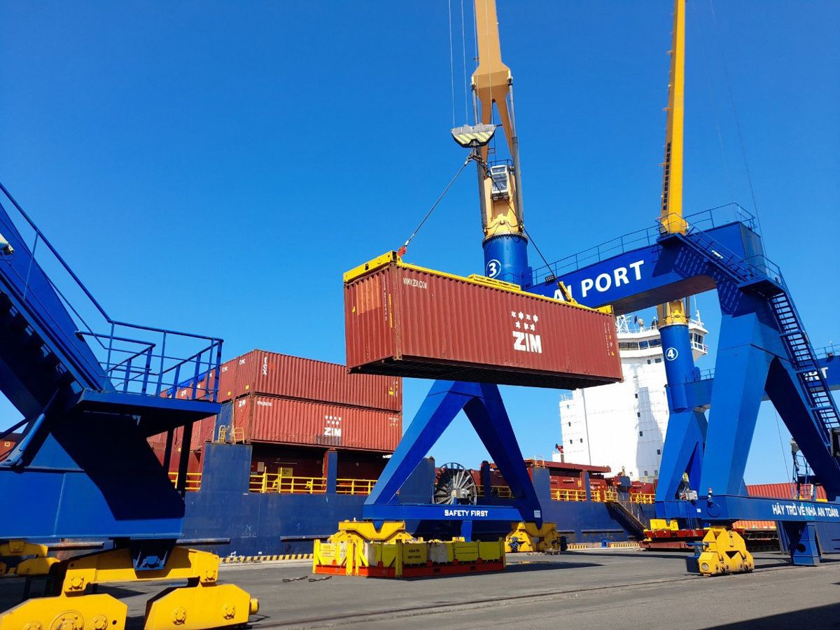 Hơn 2,9 triệu tấn hàng hoá qua cảng Chu Lai trong 9 tháng đầu năm 2022