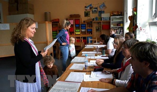 Cộng hòa Séc tiến hành bầu cử Thượng viện vòng 2 trong 2 ngày