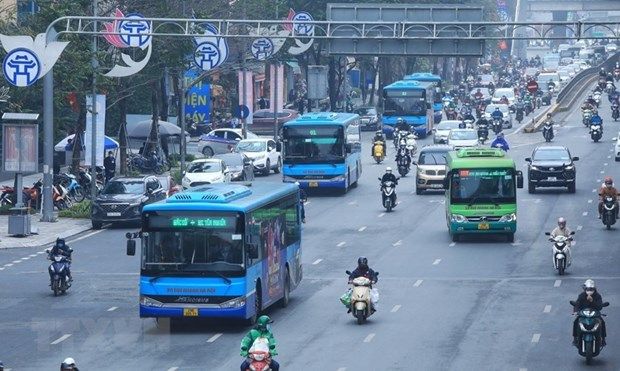 Buýt Hà Nội: Sản lượng khách phục hồi chậm, doanh thu bán vé sụt giảm