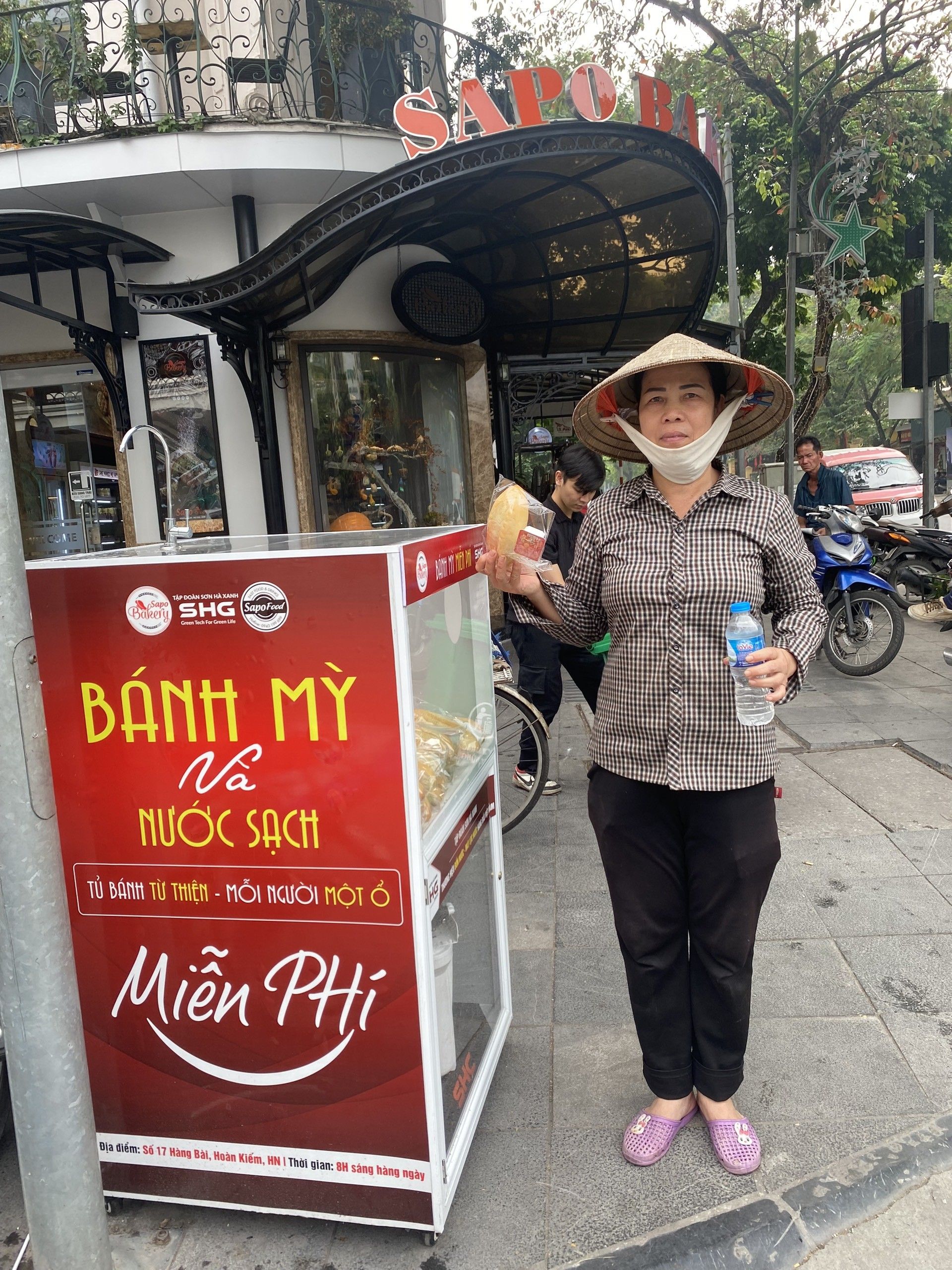 SAPO Bakery cùng Tập đoàn Sơn Hà Xanh triển khai “Bánh mì và nước sạch miễn phí” cho người dân