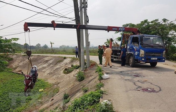 Ninh Bình: Tai nạn giao thông khiến 3 người trong gia đình tử vong