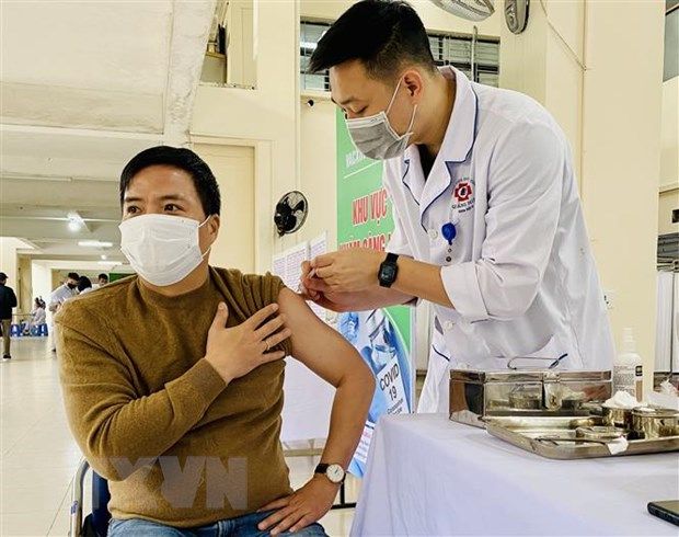 Ngày 17/11: Thêm 116.607 liều vaccine phòng COVID-19 được tiêm