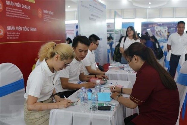 TP.HCM: Tuyển dụng hàng ngàn việc làm thời vụ dịp cuối năm