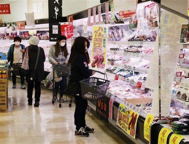 Nhật Bản giữ nguyên đánh giá về kinh tế dù lạm phát tăng cao