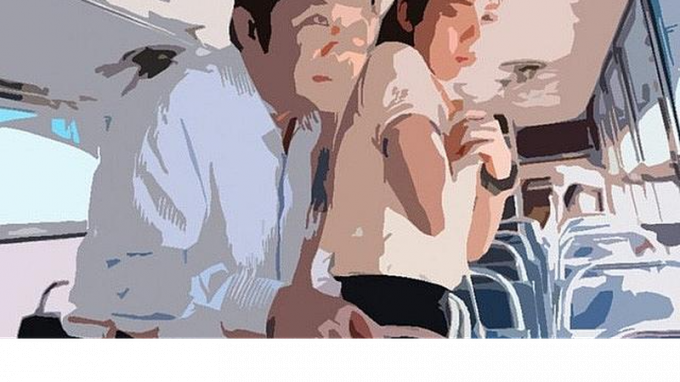 Quấy rối tình dục tại nơi công cộng: Vi phạm Hình sự hay Hành chính?