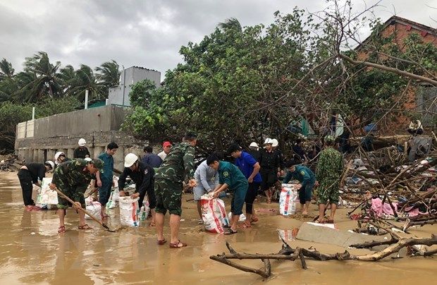Triều cường uy hiếp một số khu dân cư ven biển tỉnh Phú Yên