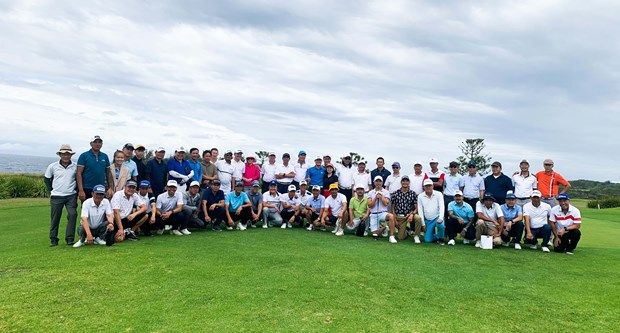 Tưng bừng giải đấu golf gây quỹ dạy tiếng Việt tại Australia