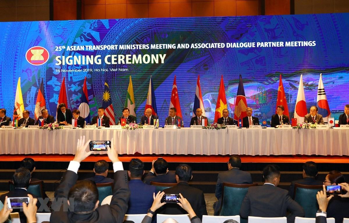  ASEAN và Nhật Bản thúc đẩy hợp tác về giao thông vận tải