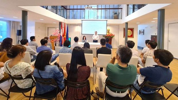 Trí thức người Việt tại Hà Lan thảo luận việc ứng dụng công nghệ số