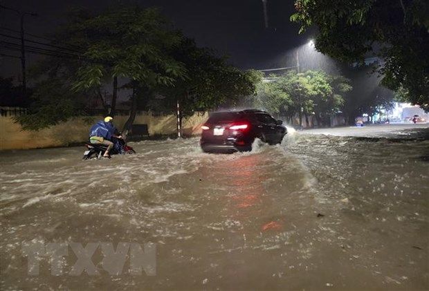 Điện Biên: Mưa lớn kéo dài, nhiều tuyến đường bị ngập sâu
