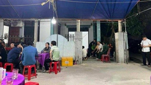 Người Đàn Ông Đuối Nước Tử Vong Khi Bơi Ra Sông Cứu Vợ Và 2 Con