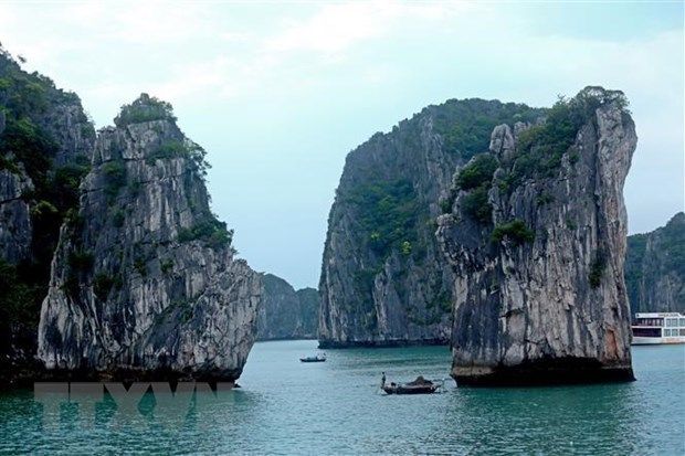 Quảng Ninh gia hạn gói kích cầu du lịch nội địa sang năm 2021