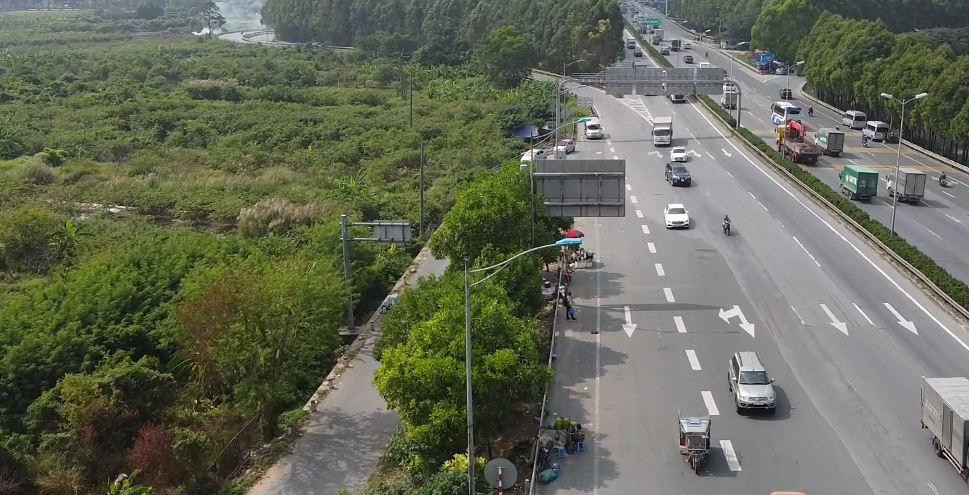 Nhiều vi phạm trên lối vào cao tốc Hà Nội - Hải Phòng