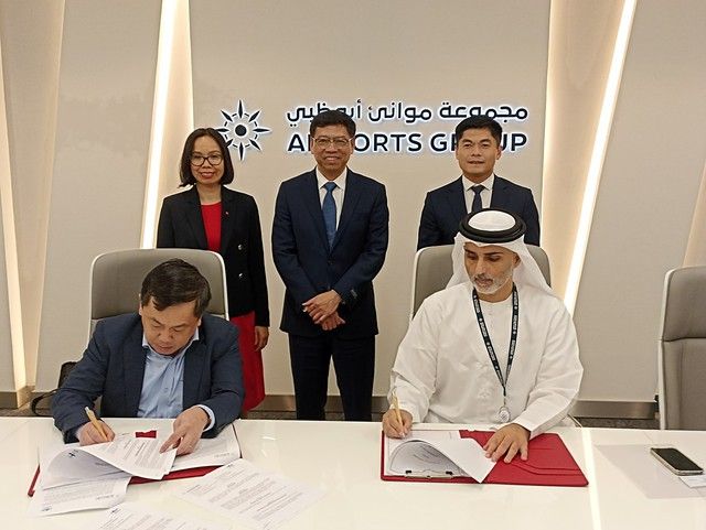 Cục Hàng hải VN ký biên bản ghi nhớ hợp tác với Tập đoàn Cảng Abu Dhabi