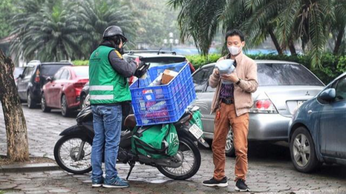 Hà Nội sẽ tạm thời cấm shipper giao hàng