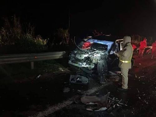 Đắk Lắk: 6 người thương vong sau vụ va chạm giữa 2 xe ô tô