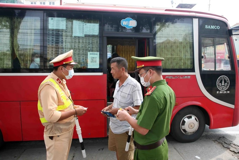 Gia Lai: Kiểm tra, đảm bảo an toàn giao thông liên quan đến hoạt động xe khách