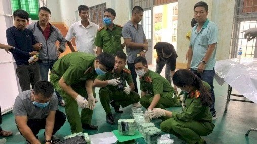 Công an bắt giữ đối tượng gây rối trật tự ở Hà Nội và mua bán ma túy ở Đắk Nông
