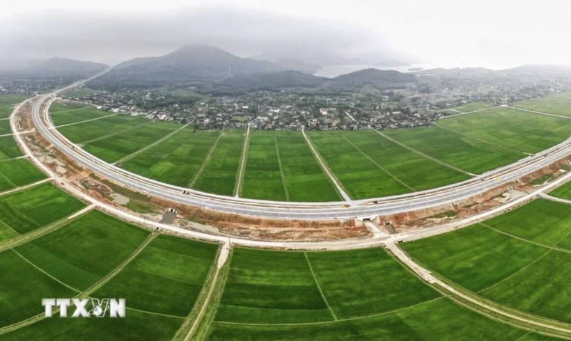 Đề nghị đánh giá và sửa đổi Luật Đất đai 2024 phù hợp với chính quyền 2 cấp