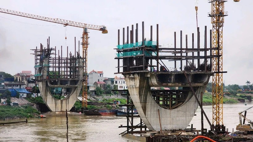Dự án cầu Đuống mới đứng trước nguy cơ dừng thi công, vỡ tiến độ kéo dài