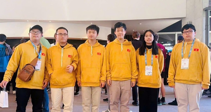 Học sinh Việt Nam giành 6 huy chương tại Kỳ thi Olympic Toán Quốc tế